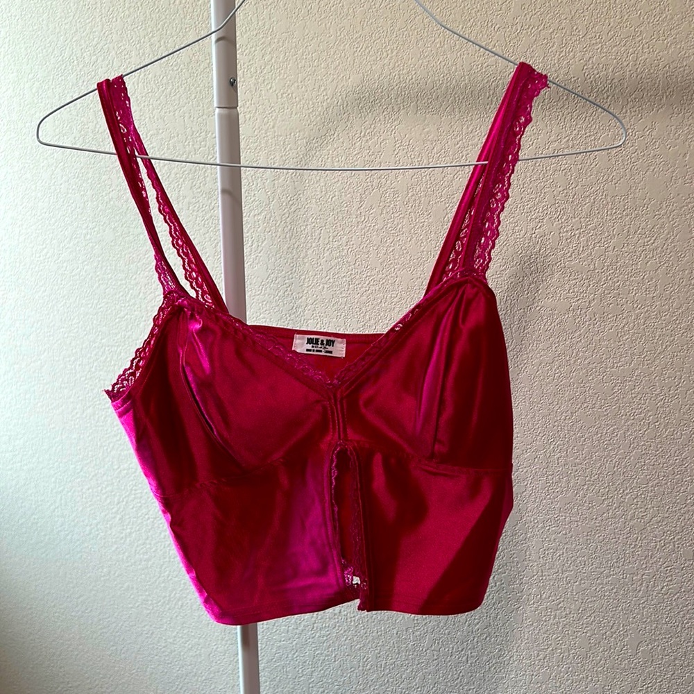 hot pink tank top